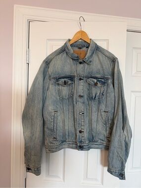 GAP Light Wash Blue Denim Jacket - Men's